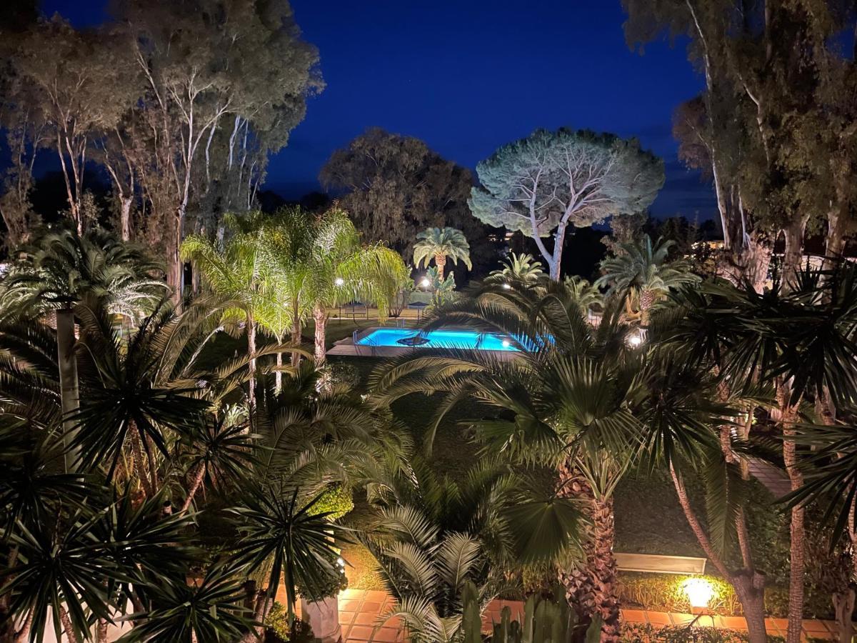 Puerto Banus Pol Suite Y Hada Suite 马尔韦利亚 外观 照片