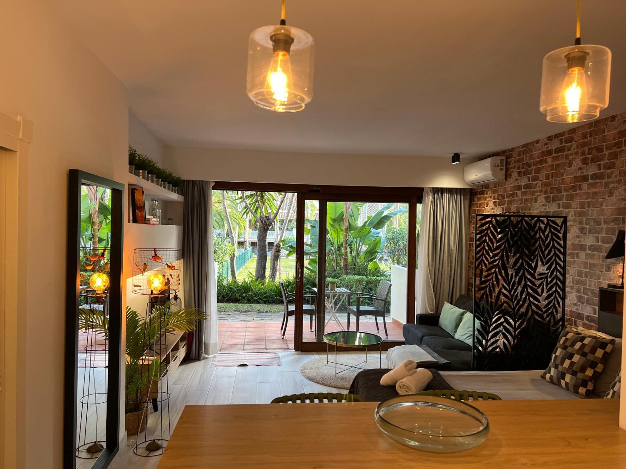 Puerto Banus Pol Suite Y Hada Suite 马尔韦利亚 外观 照片